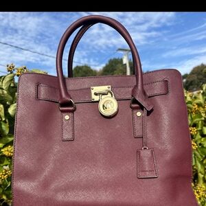 Authentic Michael Kors Hamilton Leather Satchel in Burgundy